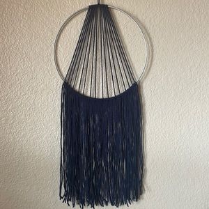 Yarn wall hanging